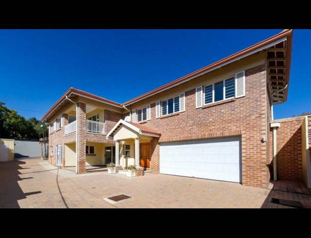 4 BEDROOM HOUSE FOR SALE IN KENSINGTON